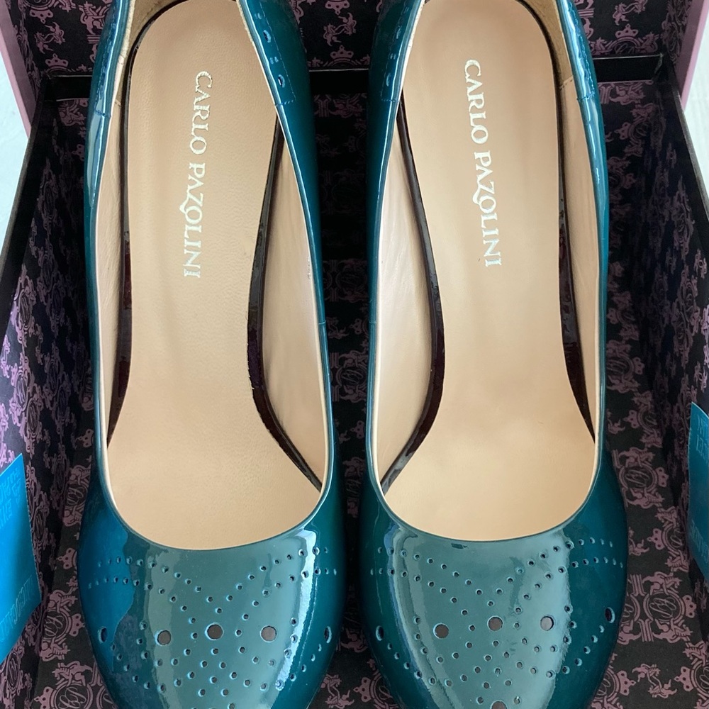 Carlo Pazolini Patent Leather Heels (39.5)